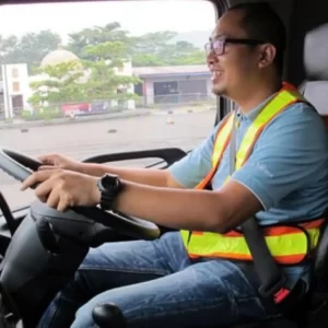 Tips Perjalanan Jauh dengan Truk Mitsubishi